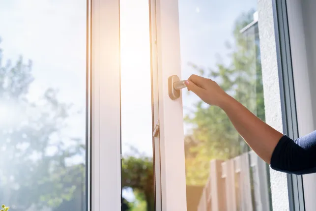 Volets et fenêtres : astuces en période de canicule